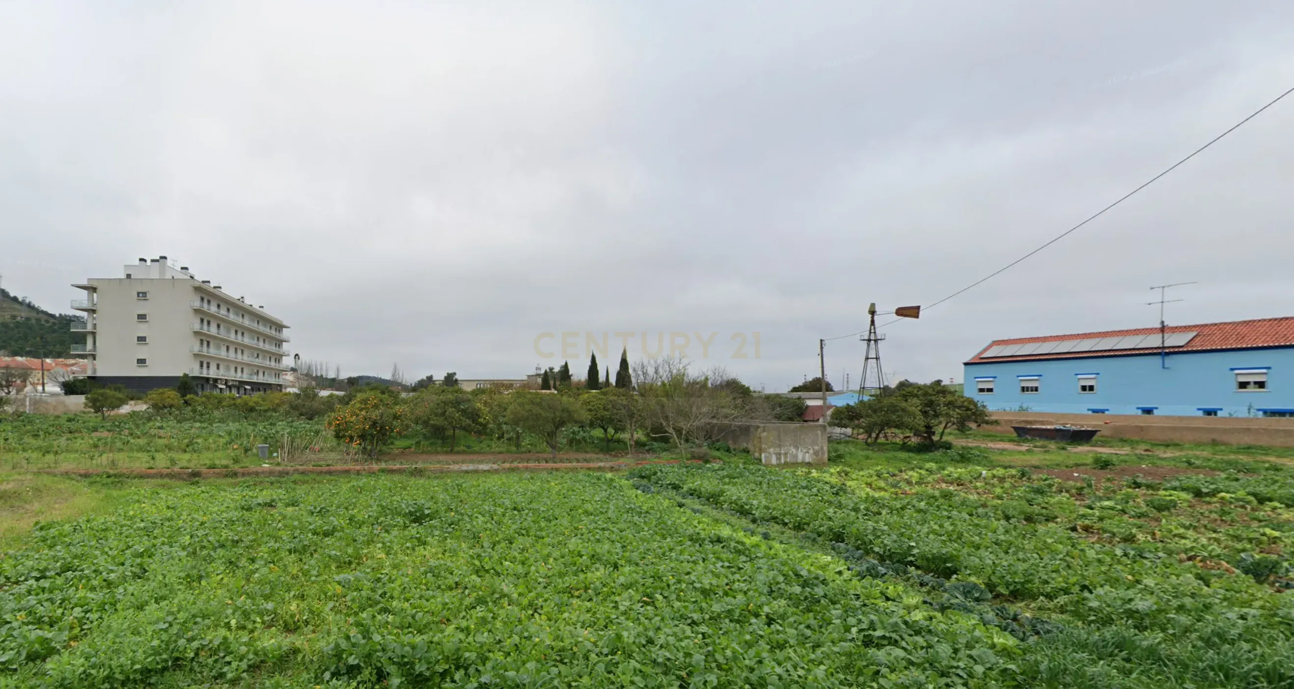 Terrenos com 8040m2 em Vila Franca de Xira com Vista para o Rio - Image 3